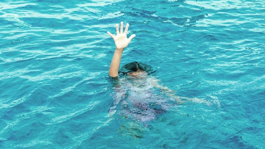 إربد.. وفاة طفلة غرقاً داخل بركة سباحة في مزرعة خاصة