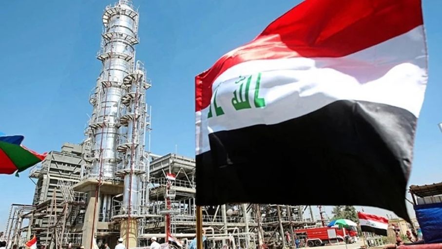 العراق يخفض إنتاج نفط البصرة من 3.3 مليون برميل يوميا إلى 900 ألف