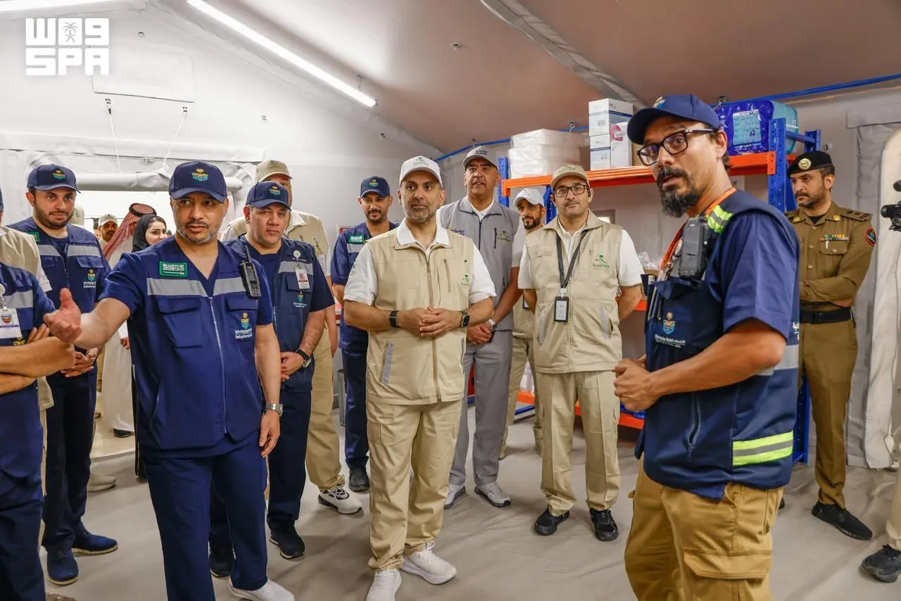وزير الصحة يزور مستشفى الخدمات الطبية بوزارة الداخلية الميداني بمشعر عرفات