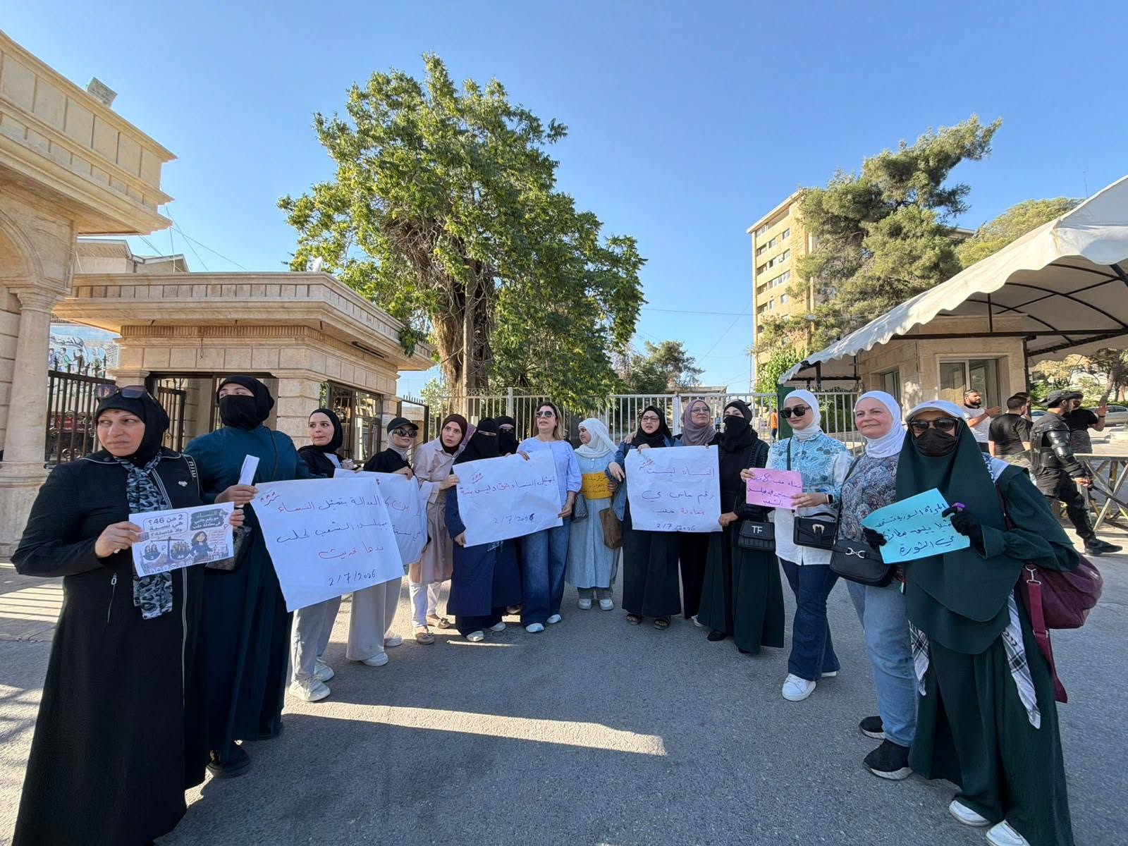 نساء حلب يفتحن ملف المشاركة السياسية.. احتجاجات على ضعف التمثيل في مجلس الشعب