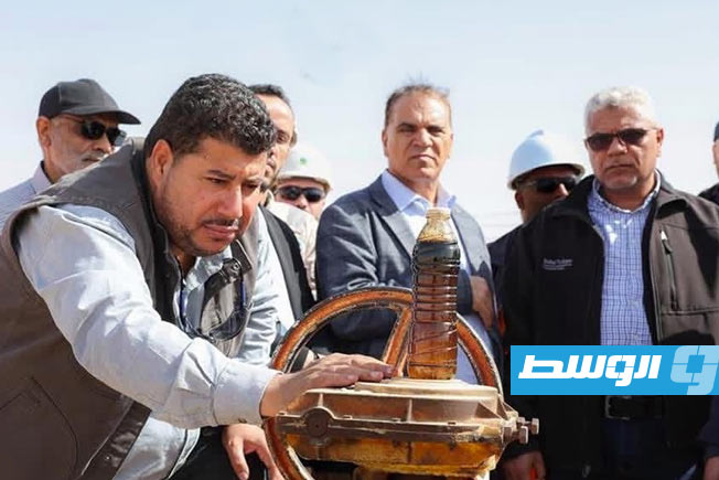 تقدم الأعمال في خط الإنتاج الاستراتيجي بحقل المبروك النفطي
