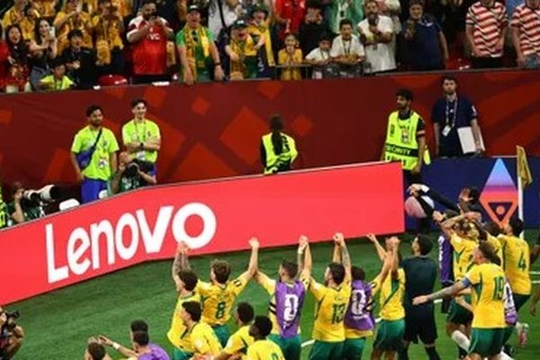 استراليا تبدأ مشوارها في المونديال بالفوز على تركيا