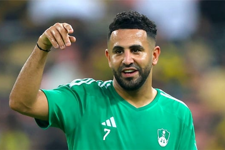 محرز على موعد تاريخي ليكون بطلا لآسيا مرة أخرى