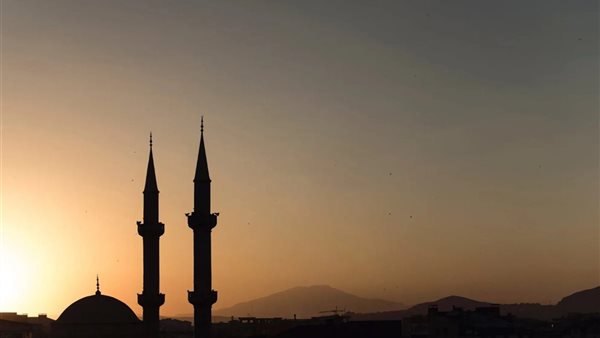 موعد أذان المغرب اليوم الأحد 25 رمضان، يتخطى السادسة في القاهرة والإسكندرية