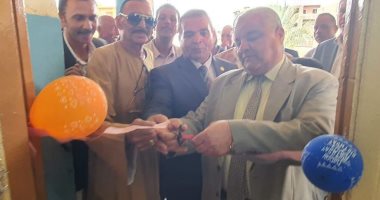 وكيل تعليم الأقصر يفتتح معرض إسنا للفنون بمدرسة الإعدادية بنات