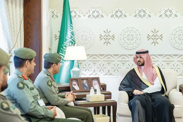 نائب أمير الشرقية يطّلع على استعدادات المنافذ لاستقبال ضيوف الرحمن