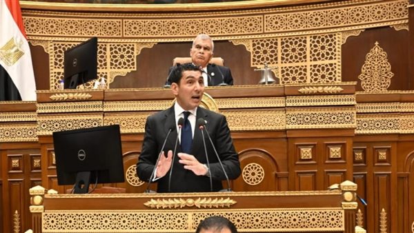 برسوم 50 جنيهًا سنويًا.. وزير الرياضة يكشف عن خطته لإتاحة مراكز الشباب لطلاب المدارس