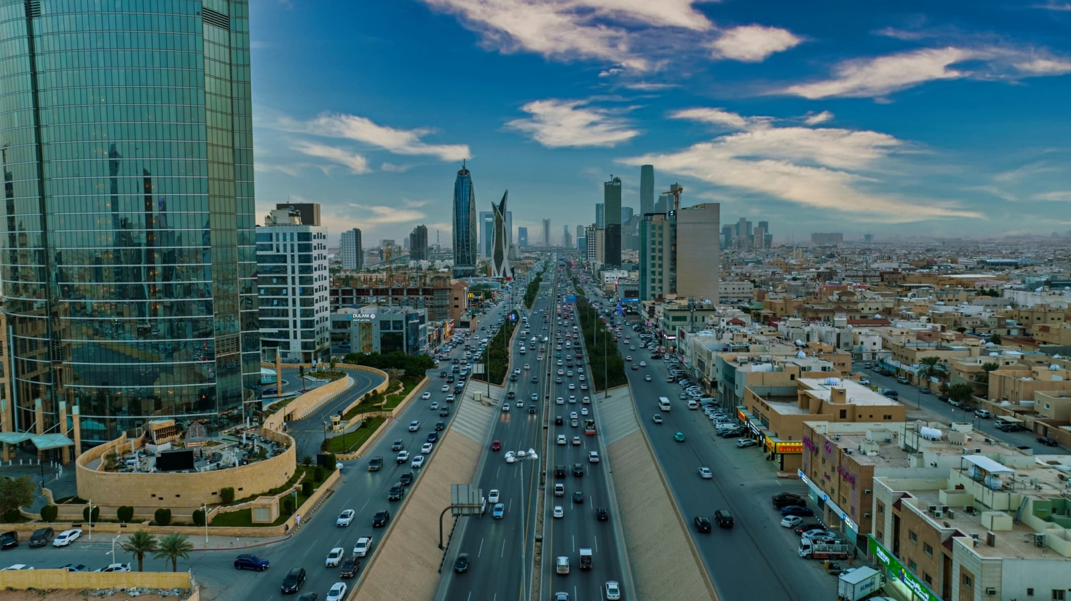 عاجل | 45 % من إيرادات الدولة غير نفطية.. وتوظيف 140 ألف سعودي في 3 أشهر