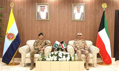 رئيس الأركان يستقبل مدير عمليات الجيش الباكستاني