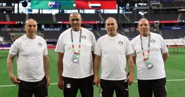حسام حسن وجهاز المنتخب يعاينان ملعب مباراة مصر وأستراليا