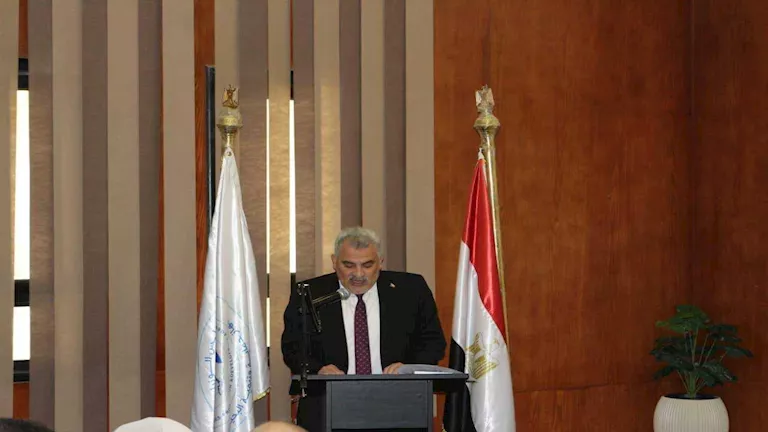 جهاز البحيرات يفتتح ورشة الطاقة المتجددة لتعزيز الاستزراع السمكي