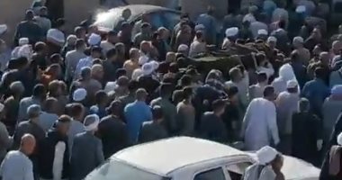 أهالى الأقصر يشيعون جثمان الشيخ بعيبش خادم رواد ساحة الطيب