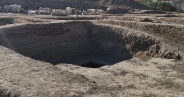 مباشر من موقع العثور على تمثال أثري بالشرقية