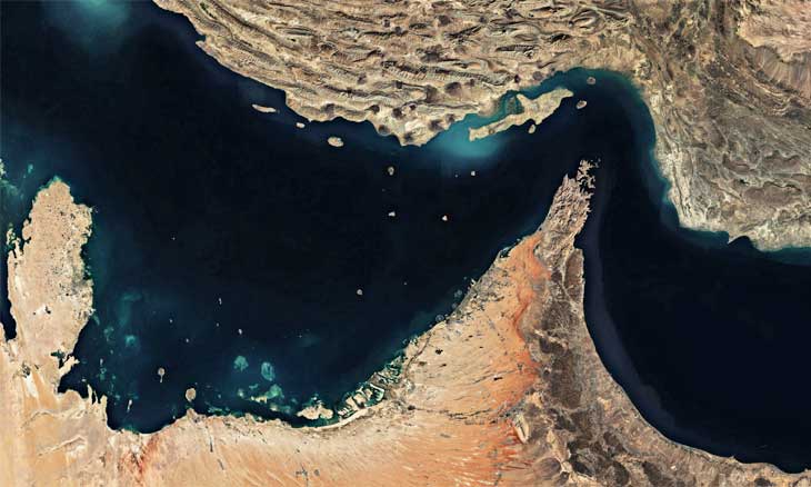 من هرمز إلى «مضيق ترامب»… العدوان والدفاع الشرعي