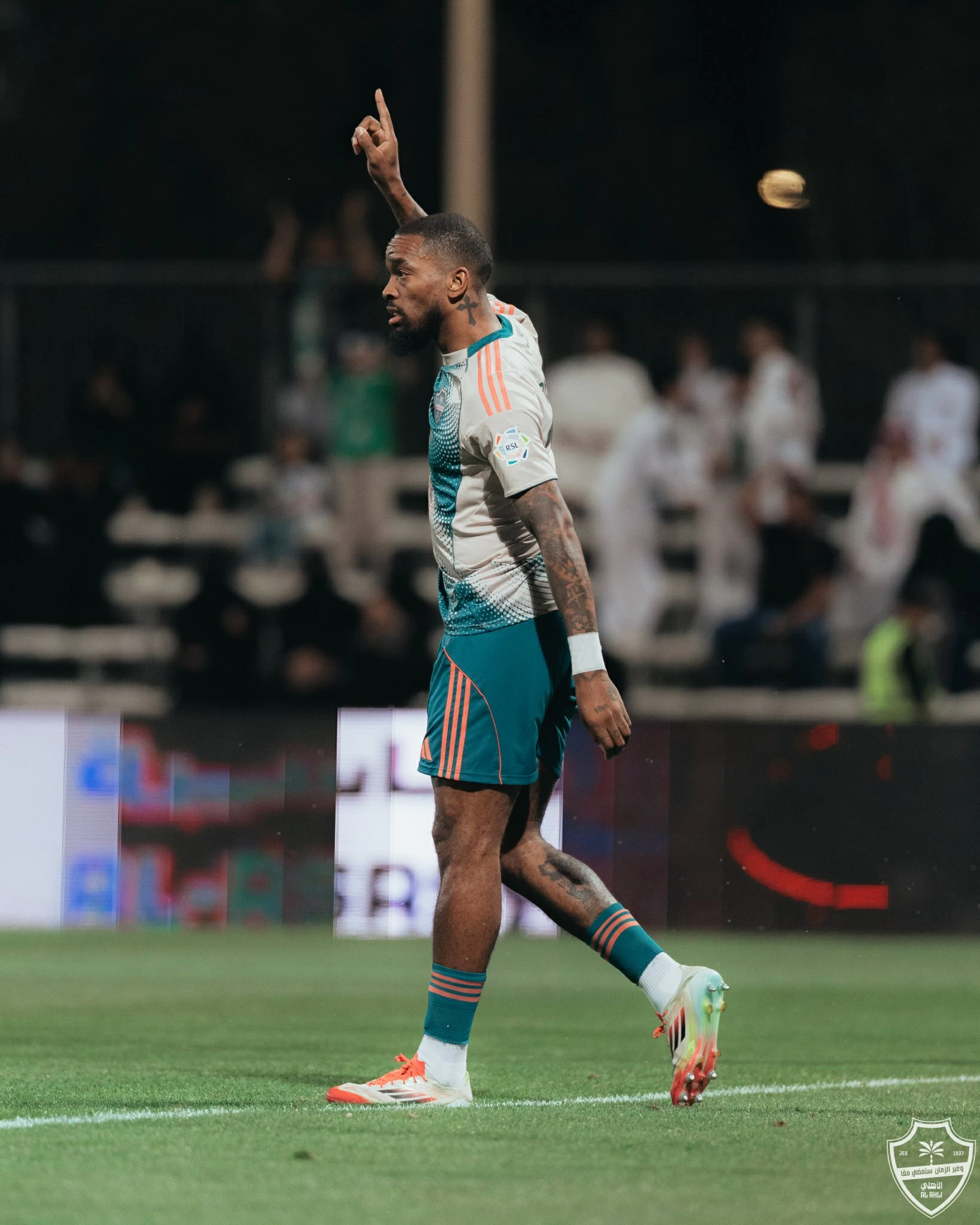 توني: نحن نُظلم.. انشروا التسجيلات.. جالينو: يريدون إعطاء الكأس لشخص معيّن!