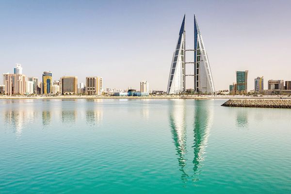 القيادة العامة لقوة دفاع البحرين: اعتراض وتدمير 188صاروخًا و 429 طائرة مسيّرة جراء موجات الاعتداءات الإيرانية الآثمة التي استهدفت مملكة البحرين