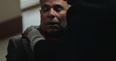 علي كلاي الحلقة 27.. وفاة عزازي في أحضان ابنه