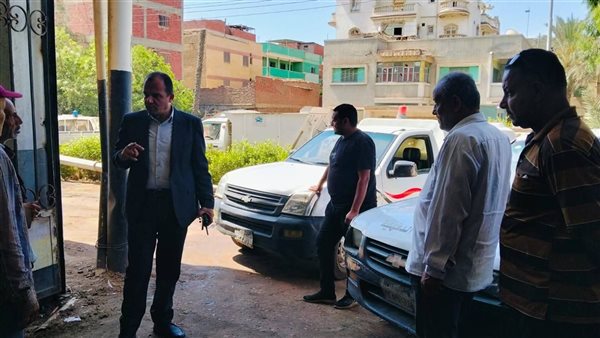 رئيس مدينة ميت غمر بالدقهلية يتابع حملات إزالة الإشغالات