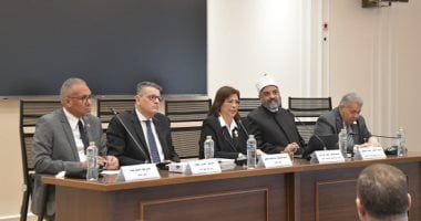انطلاق قطار الأحوال الشخصية.. أولى لجان الاستماع لتطويرالإطار التشريعي للأسرة المصرية.. 4 لجان تفتح الملف وتستمع لكل الآراء.. الهدف حماية الطفل دون انحيازلأحد.. وحقوق الإنسان: استحقاق دستوري يواكب الم