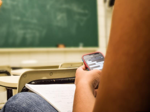 3 سنوات حبسا نافذا لمتّهم بتسريب موضوع اللغة العربية في امتحان التعليم المتوسط