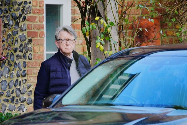 شرطة لندن توقف الوزير السابق بيتر ماندلسون على خلفية قضية إبستين