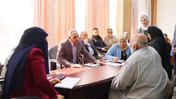 محافظ الإسماعيلية يعقد اللقاء الجماهيري لبحث شكاوى وطلبات المواطنين (فيديو وصور)