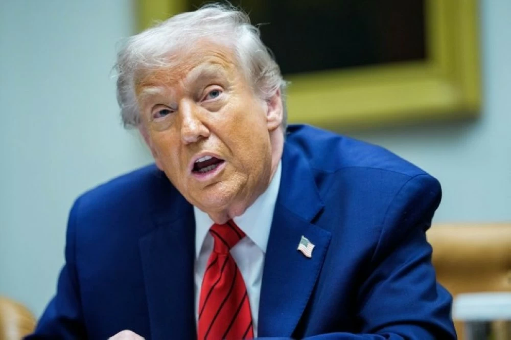 ترمب: مسؤولو إيران «كلام بلا فعل».. و«تغيير النظام» قد يكون الخيار الأفضل