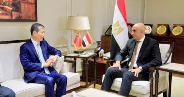 وزير التعليم يبحث مع سفير الصين التوسع في مدارس التكنولوجيا التطبيقية