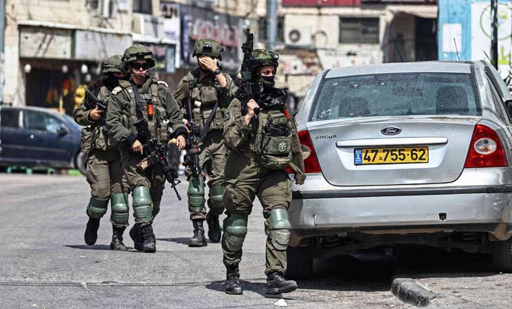 الضفة.. جيش الاحتلال يقتحم نابلس ويعتقل 3 فلسطينيين