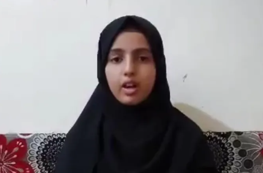 «أبي أحرق أمي حية».. طفلة يمنية تستغيث العالم من مواقع سيطرة الحوثيين