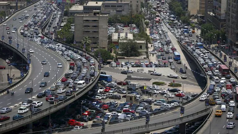 النشرة المرورية: تباطؤ ملحوظ أعلى الدائري وكوبري أكتوبر