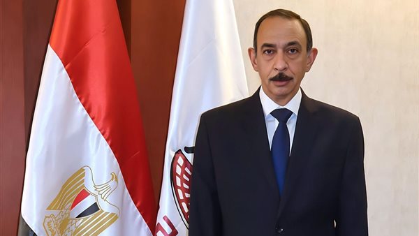 محافظ سوهاج يستعرض تقريرًا حول جهود «وحدة الرصد الإعلامي» خلال مايو 2026