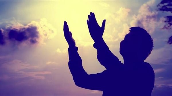 “رب اغفر لي ولوالدي”، أفضل صيغ الدعاء والاستغفار للوالدين في صلاة الفجر