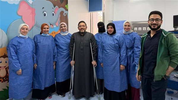 جامعة المنصورة تنجح في استخراج جسم غريب من الشعب الهوائية لطفل باستخدام المنظار الشعبي