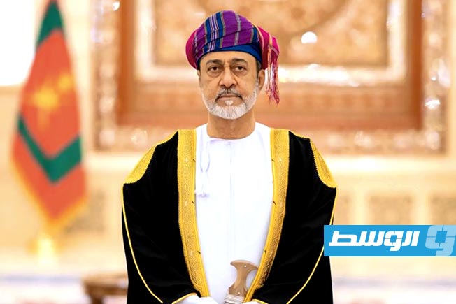 سلطان عمان يهنئ المرشد الإيراني الجديد آية الله مجتبى خامنئي