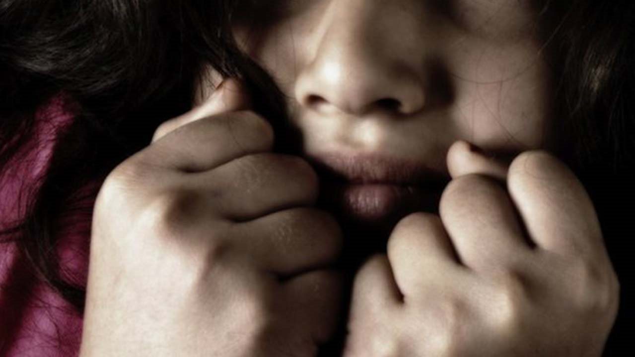 اعتد.ى عليها وأجبرها على توقيع إيصالات.. جريمة سائق بحق خطيبته السابقة بأكتوبر