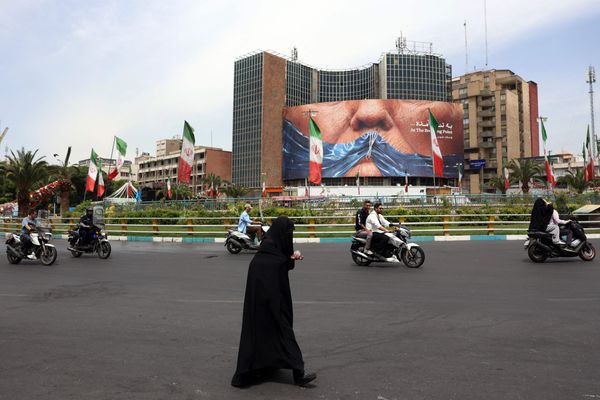 إيران توقف تبادل الرسائل مع أمريكا بسبب الهجمات على لبنان
