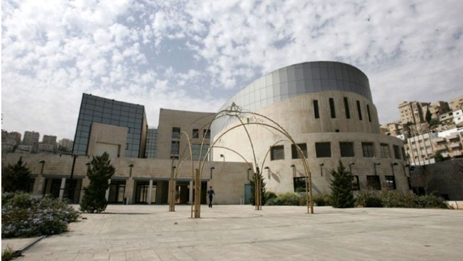 "الأمانة" تصدر تصاريح الاصطفاف والفاليه إلكترونيا