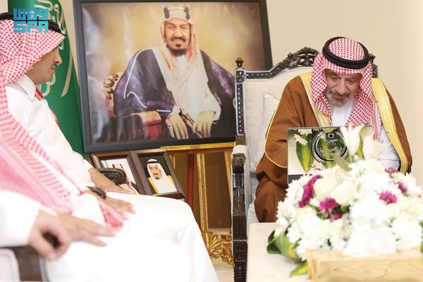 أمير نجران ينوه بالمشروعات التنموية والاستثمارية في المنطقة