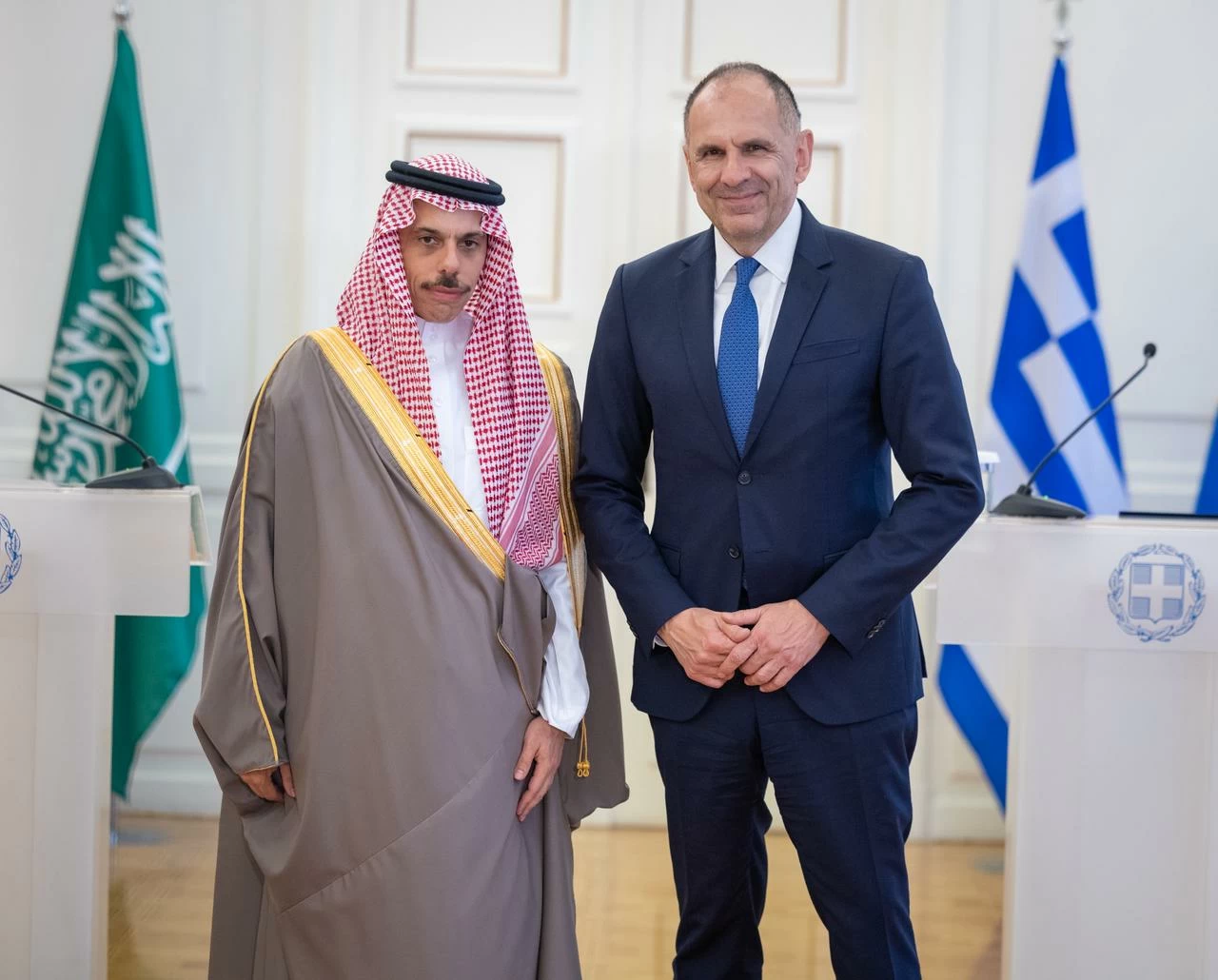 وزير الخارجية ونظيره اليوناني يترأسان اجتماع اللجنة السياسية بمجلس الشراكة الإستراتيجية السعودي الهيليني