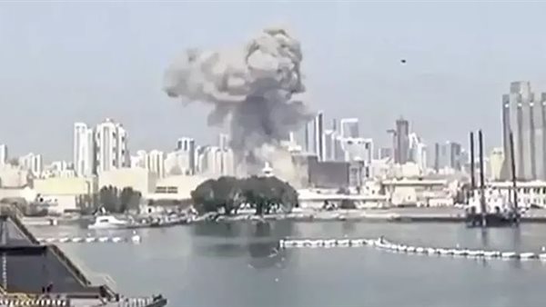 البحرين: منظومات الدفاع الجوي اعترضت صاروخين من إيران