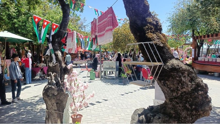 مهرجان ربيع عجلون بنسخته التاسعة.. دعم للأسر المنتجة وتنشيط للحركة السياحية (فيديو)