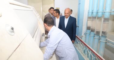 محافظ السويس يتفقد مطاحن شرق الدلتا لضمان جودة الدقيق وانتظام العمل