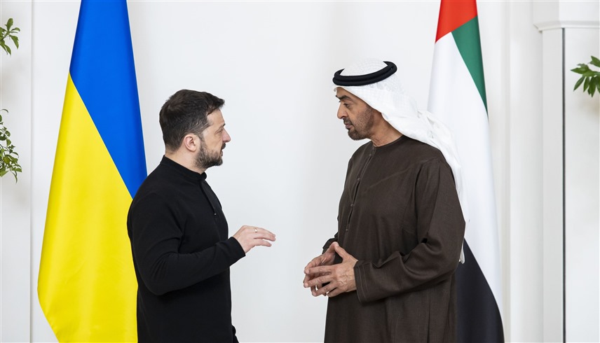 محمد بن زايد والرئيس الأوكراني يبحثان هاتفياً التطورات الإقليمية وتداعياتها