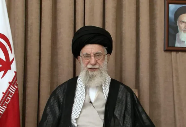 إيران ترجئ مراسم جنازة المرشد الراحل علي خامنئي