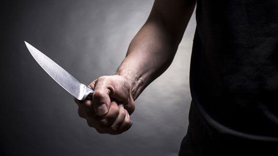 مقتل شاب طعناً في دير أبي سعيد