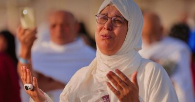 بين الدموع والدعوات.. الحجاج يرفعون قلوبهم على صعيد عرفات.. خطبة عرفة: الحج عبادة لا ساحة للشعارات.. استعدادات لتفويج الحجيج إلى مزدلفة.. الصحة السعوددية: الأوضاع الصحية مستقرة ولا مخاطر وبائية