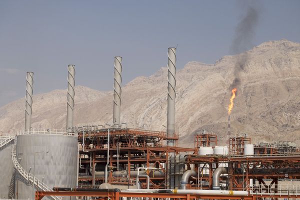 إيران تستأنف الإنتاج في أكبر حقولها للغاز الطبيعي
