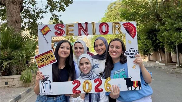 طالبات بـ"آداب القاهرة" يطلقن موقعًا إلكترونيًا لتعليم العامية الإسبانية