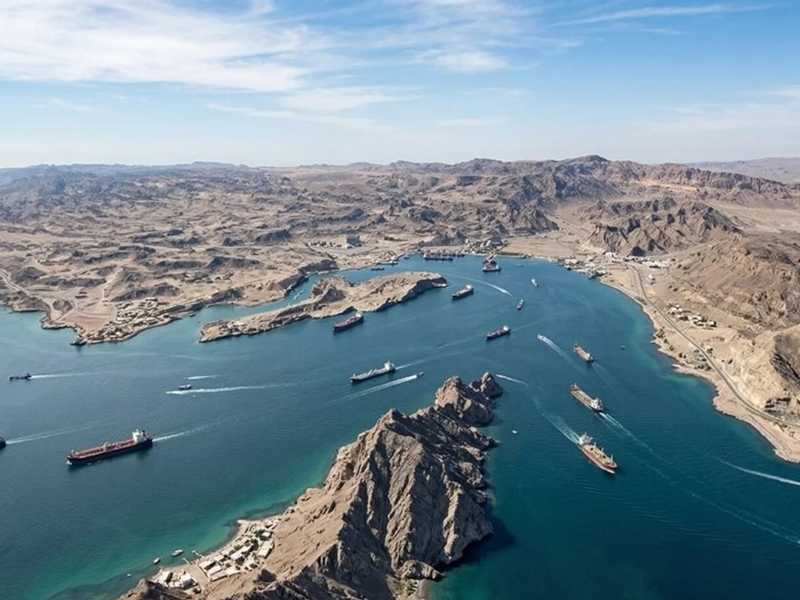 أمريكا: خروج 7 ملايين برميل نفط من الخليج اليوم بمساعدة عسكرية أمريكية